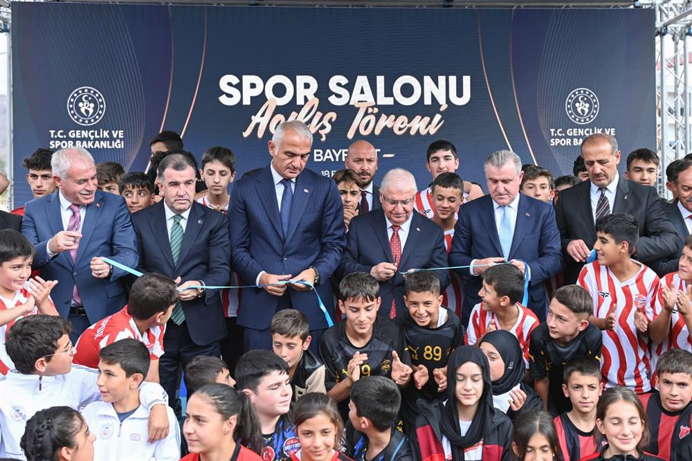 BAYBURT’TA GENÇLER İÇİN YENİ YAŞAM MERKEZİ